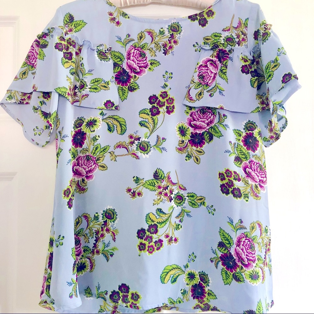 Baby blue floral print blouse with ruffle